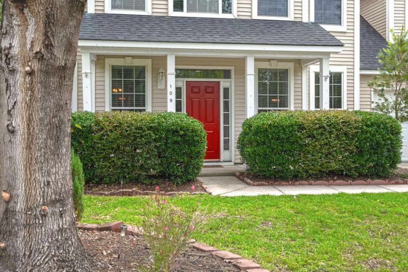 109 Evesham Dr, Summerville, SC 29485