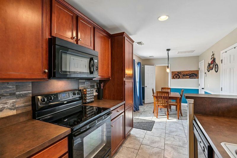 243 Emerald Isle Dr, Moncks Corner, SC 29461