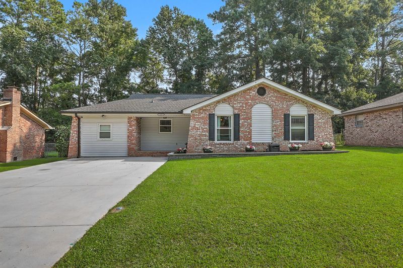 221 Judith Dr, Summerville, SC 29485