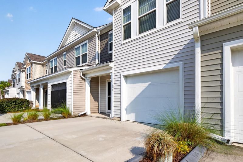 686 Hilchot Dr, Summerville, SC 29486