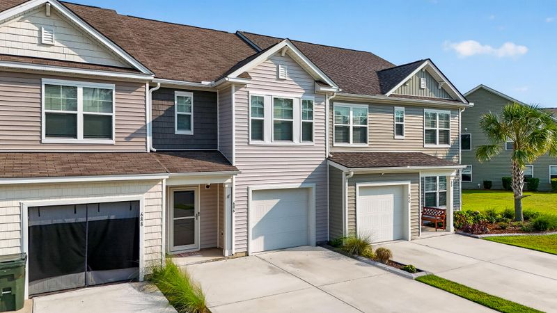 686 Hilchot Dr, Summerville, SC 29486
