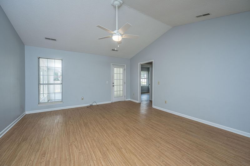4150 Gaines Mill Dr, North Charleston, SC 29420