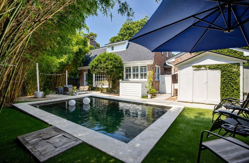 740 Shamrock Ln, Charleston, SC 29412