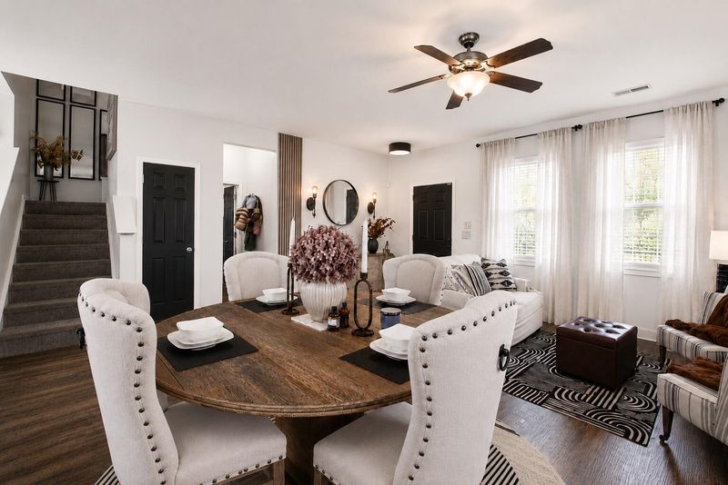 423 Glenmore Dr, Moncks Corner, SC 29461