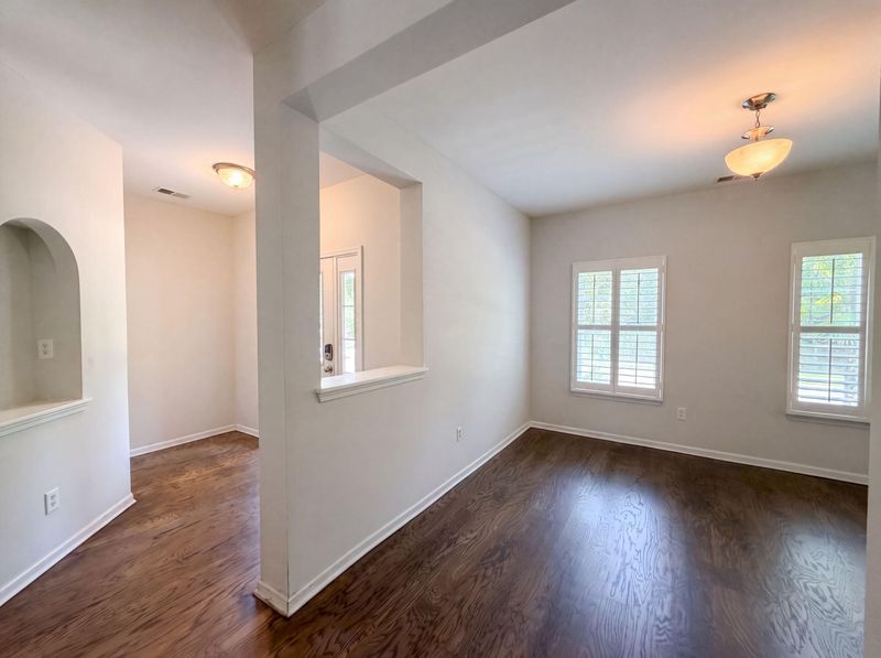 195 Lotz Dr, Summerville, SC 29483