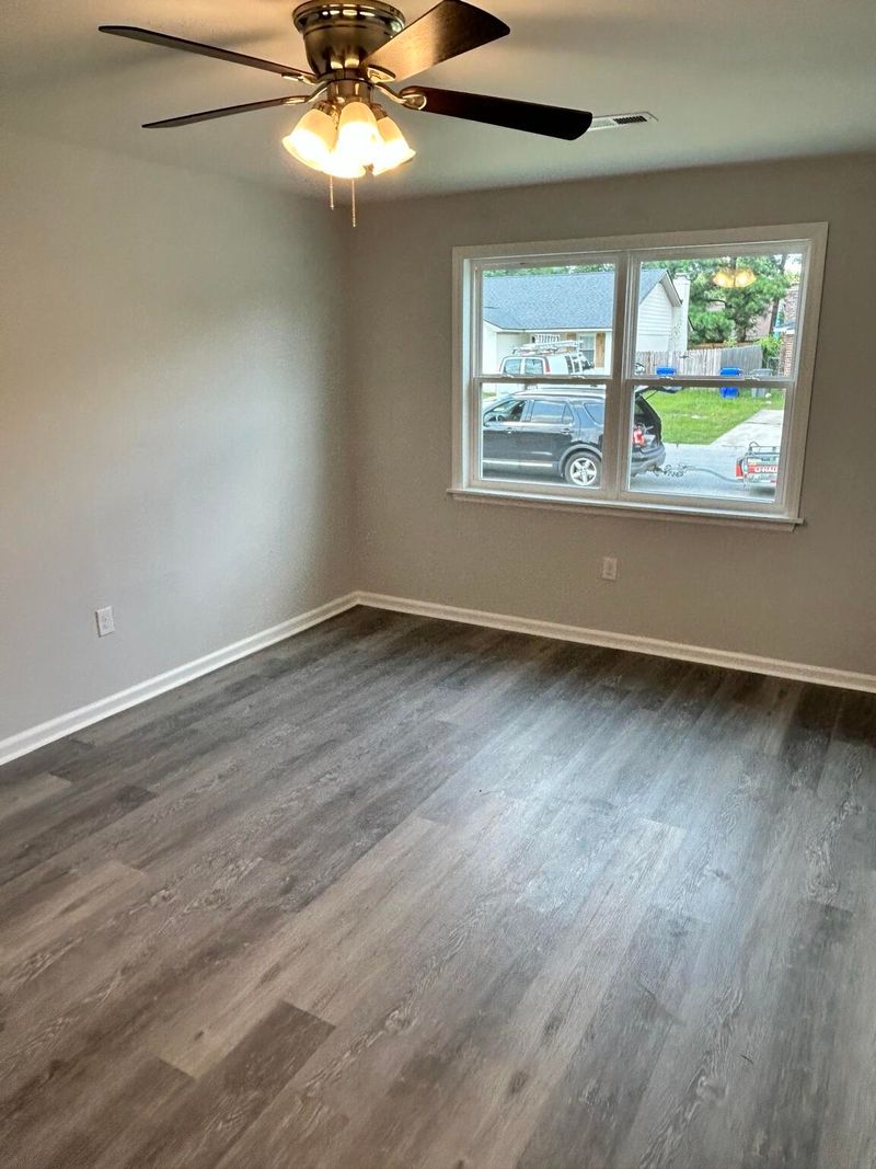 7753 Corley Dr, North Charleston, SC 29418