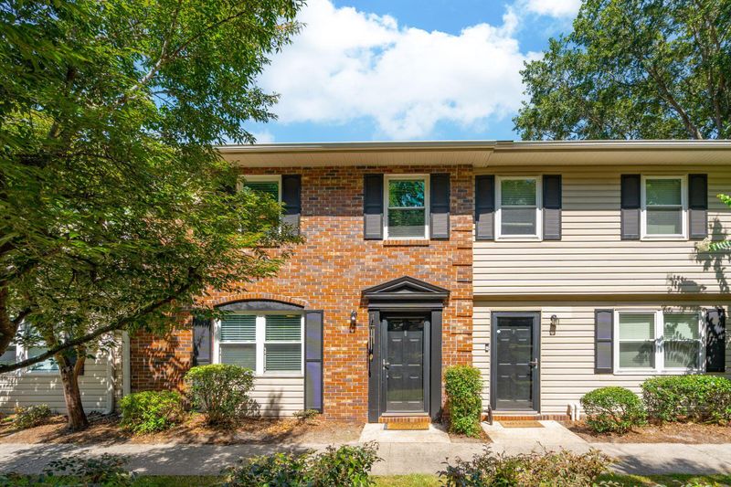415 Parkdale Dr #8e, Charleston, SC 29414
