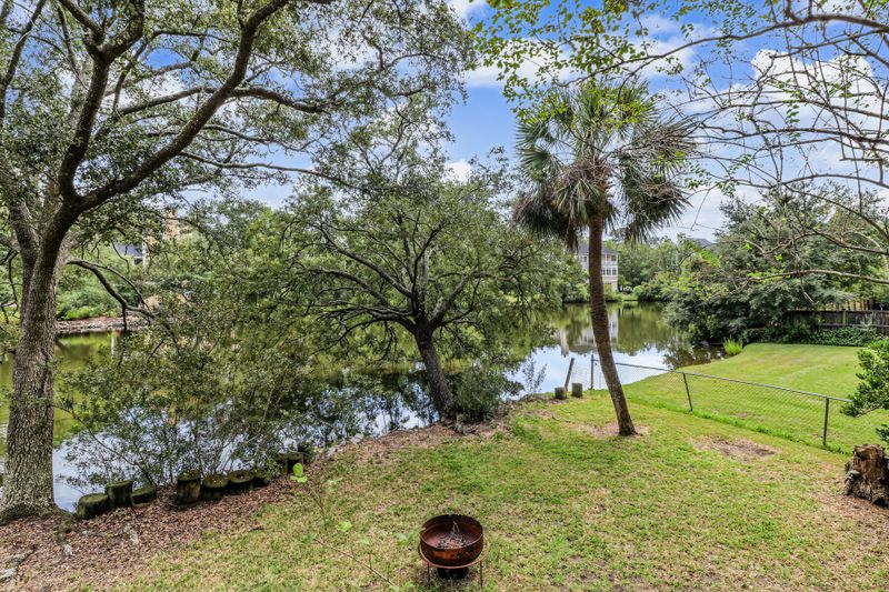 838 Targave Rd, Charleston, SC 29412
