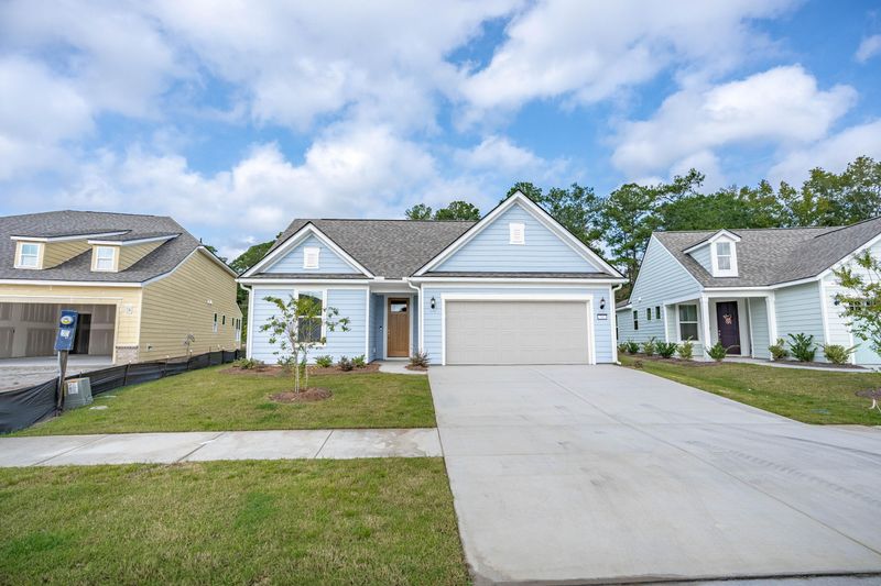 717 Coral Bells Ln, Summerville, SC 29483