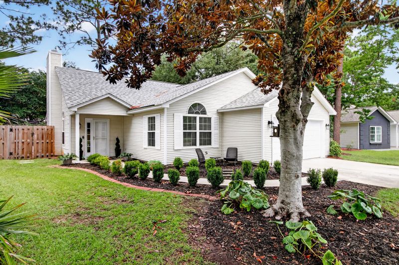 1370 W Point Dr, Mount Pleasant, SC 29466