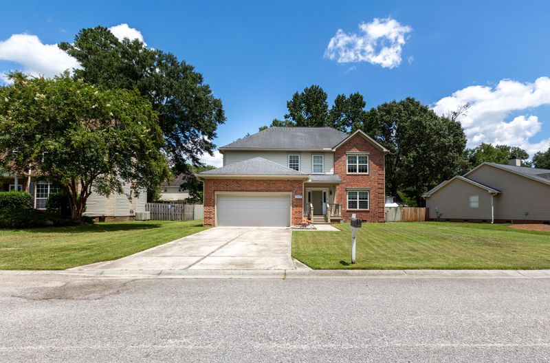 5428 Roxbury Dr, North Charleston, SC 29418