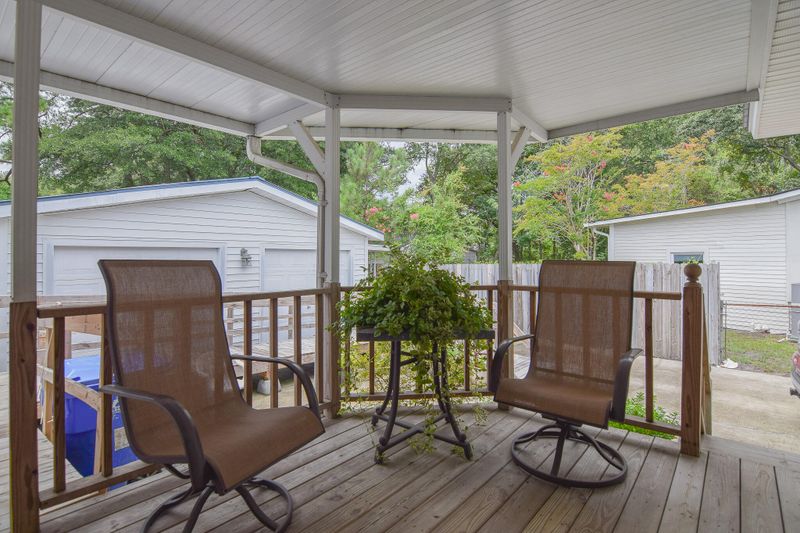4735 Ivydale Dr, North Charleston, SC 29405