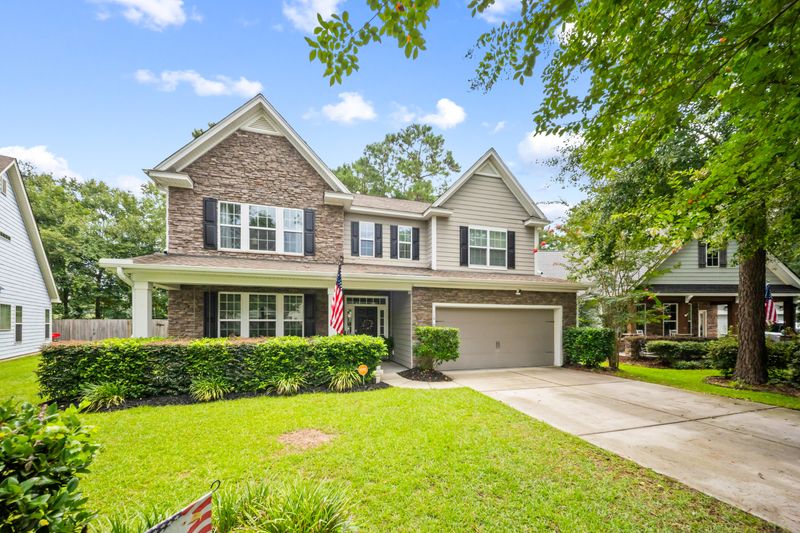 110 Comiskey Park Cir, Summerville, SC 29485
