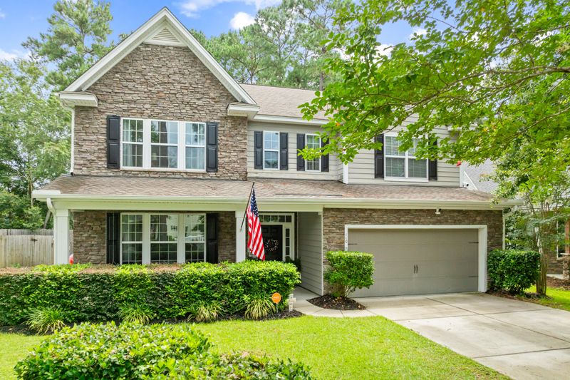 110 Comiskey Park Cir, Summerville, SC 29485