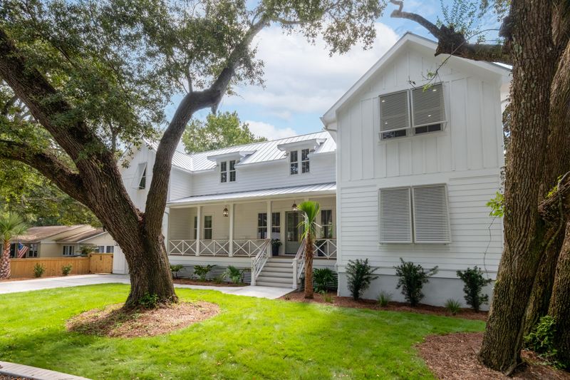 727 Mccants Dr, Mount Pleasant, SC 29464
