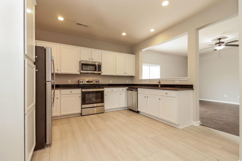 269 Cameron St, Summerville, SC 29486
