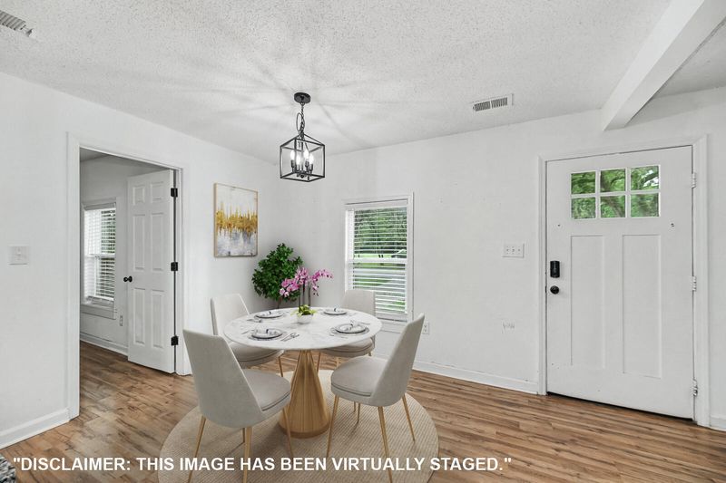 525 E Richardson Ave, Summerville, SC 29485