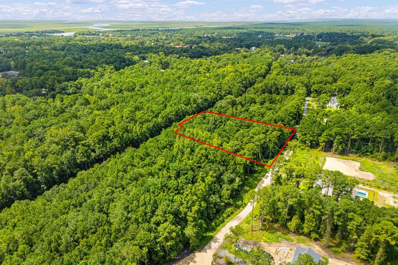 459 Beulah Dr, Mcclellanville, SC 29458