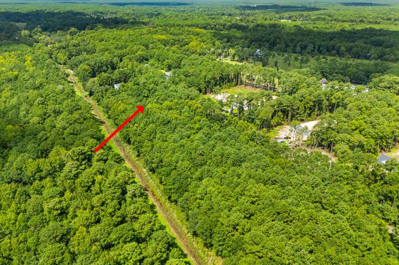 459 Beulah Dr, Mcclellanville, SC 29458