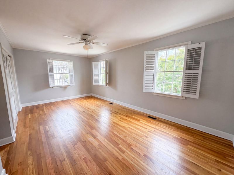 170 Queen St, Charleston, SC 29401