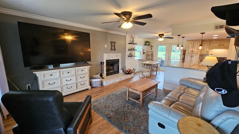 4535 Wilson Rd, Hollywood, SC 29449