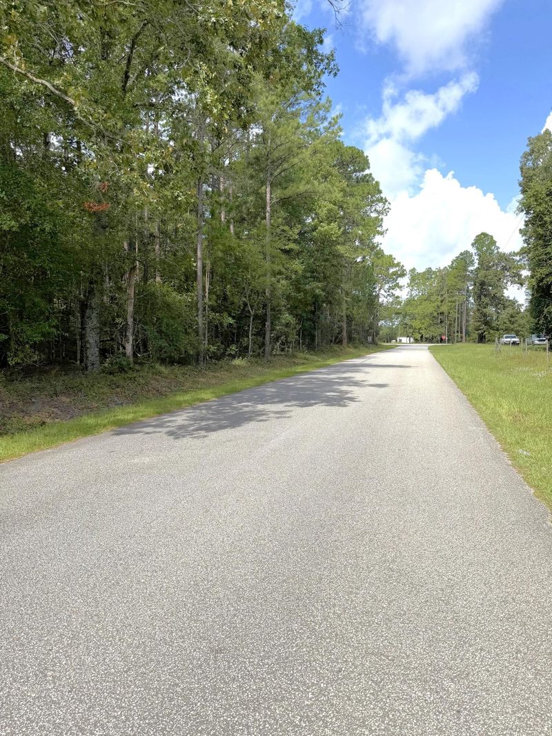 76 Honey Dr, Walterboro, SC 29488
