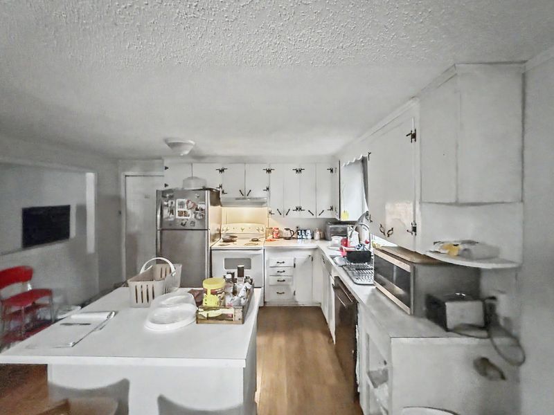 615 End St, Charleston, SC 29407