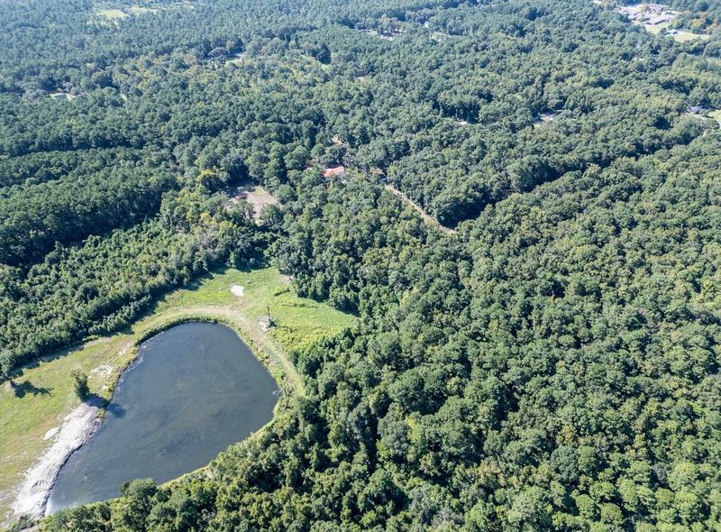 547 Mercantile Rd, Mcclellanville, SC 29458