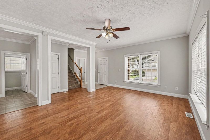 1911 Chestnut Oak Ln, Charleston, SC 29414