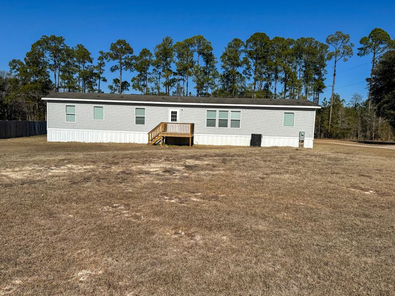 719 Ulmer Lake Dr, Walterboro, SC 29488