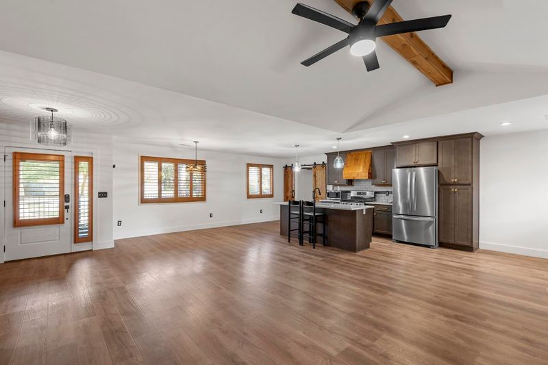1317 Fort Johnson Rd, Charleston, SC 29412