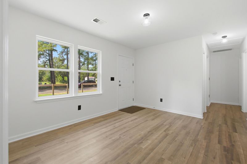 1243 Pineville Cir, Pineville, SC 29468