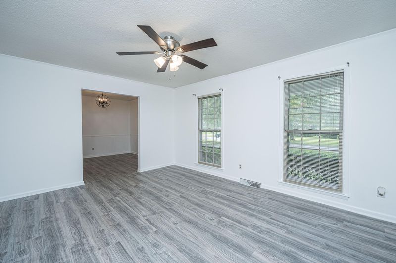 109 Pointer Dr, Summerville, SC 29485