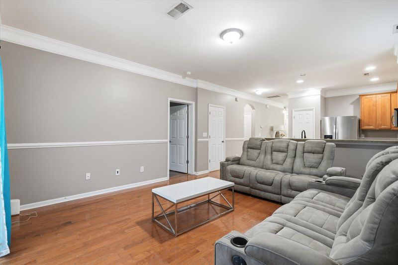222 Oglethorpe Cir, Moncks Corner, SC 29461