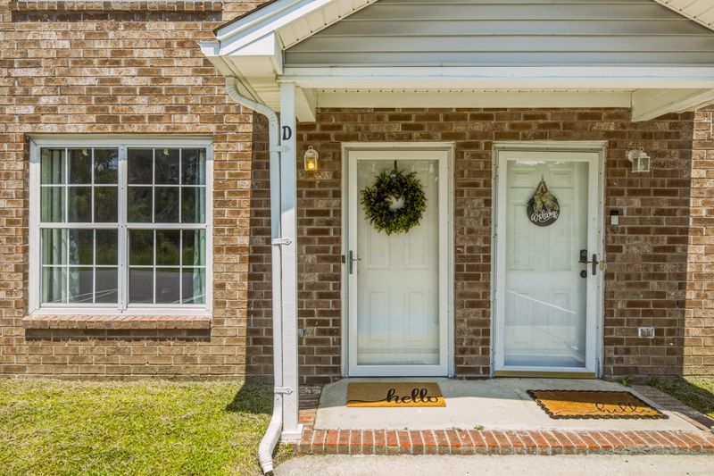 508 Arlington Dr #D, Charleston, SC 29414