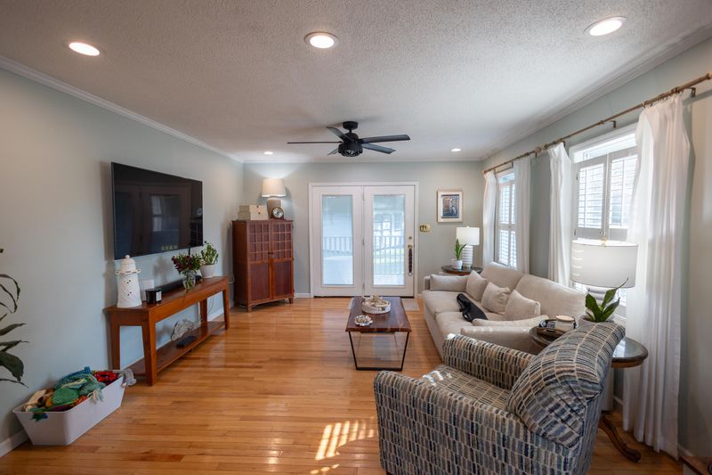 2050 Piper Dr, Charleston, SC 29407