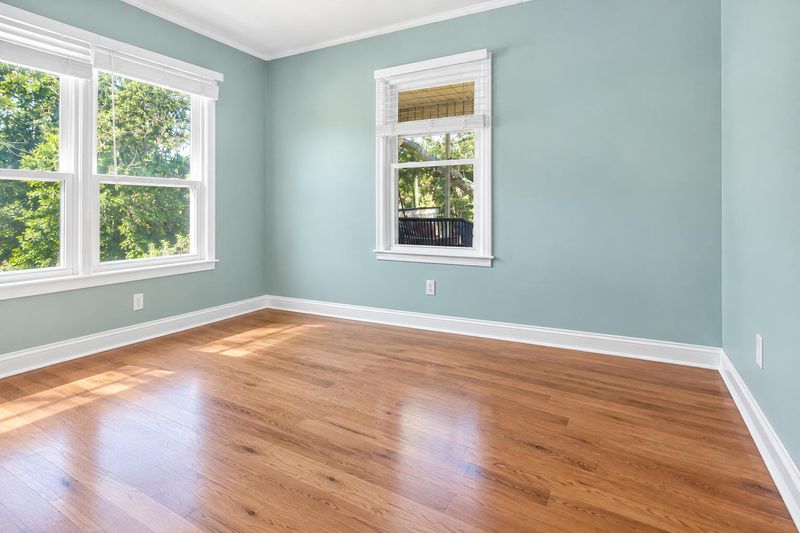 2002 Myrtle St, Edisto Island, SC 29438