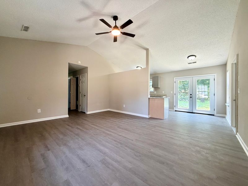 419 Citadel St, Ladson, SC 29456