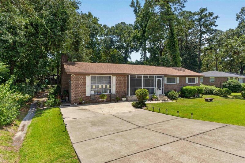1511 Bacons Bridge Rd, Summerville, SC 29485