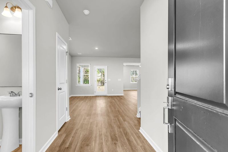 227 Hungerford Dr, Summerville, SC 29486