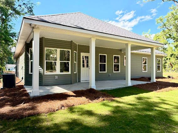 545 Society Rd, Mcclellanville, SC 29458