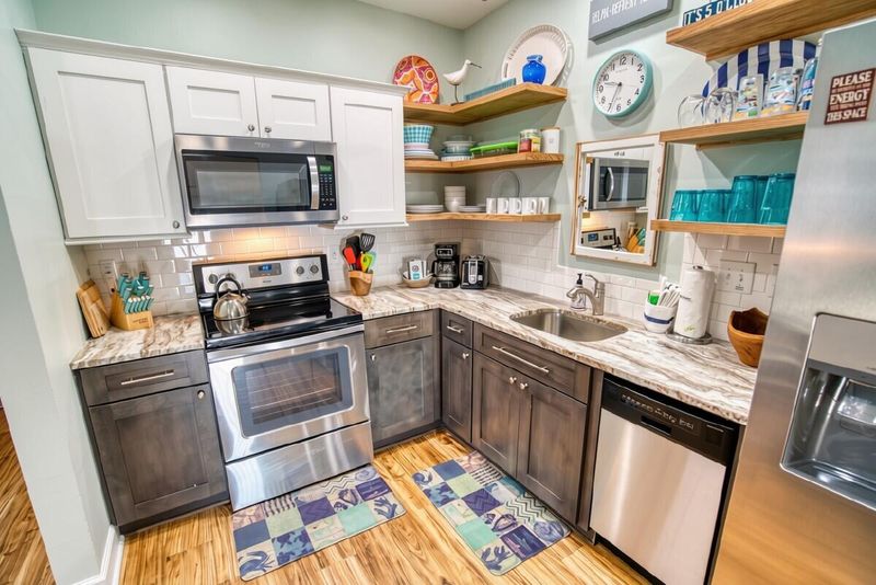 1100 Pavilion Dr #202, Isle Of Palms, SC 29451