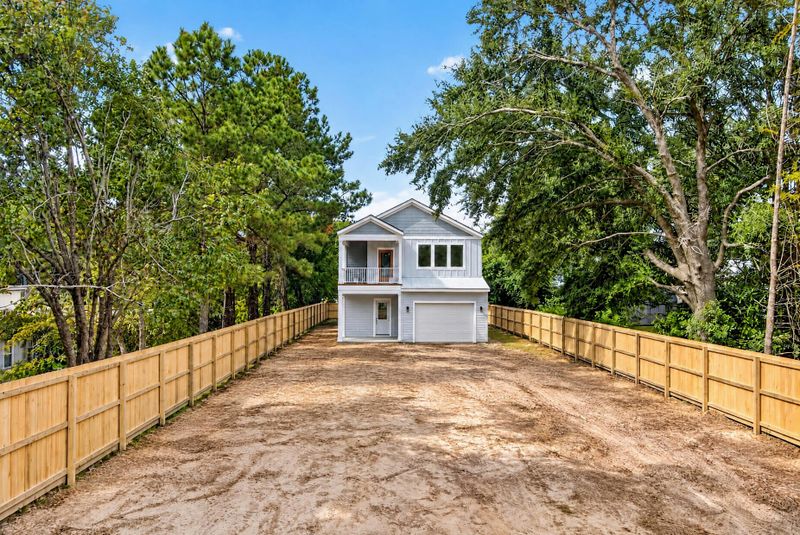 1951 Pinopolis Rd, Pinopolis, SC 29469