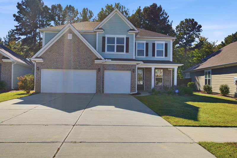 320 Long Pier St, Summerville, SC 29486