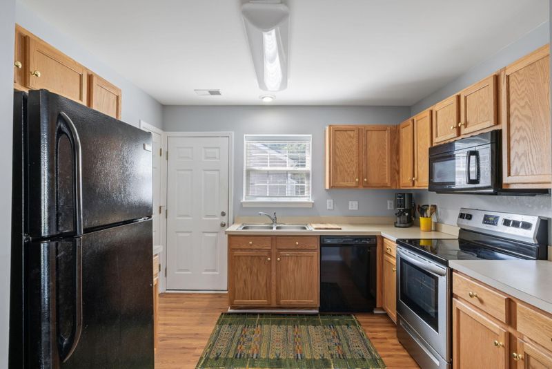 4837 Shady Tree Ln, Summerville, SC 29485