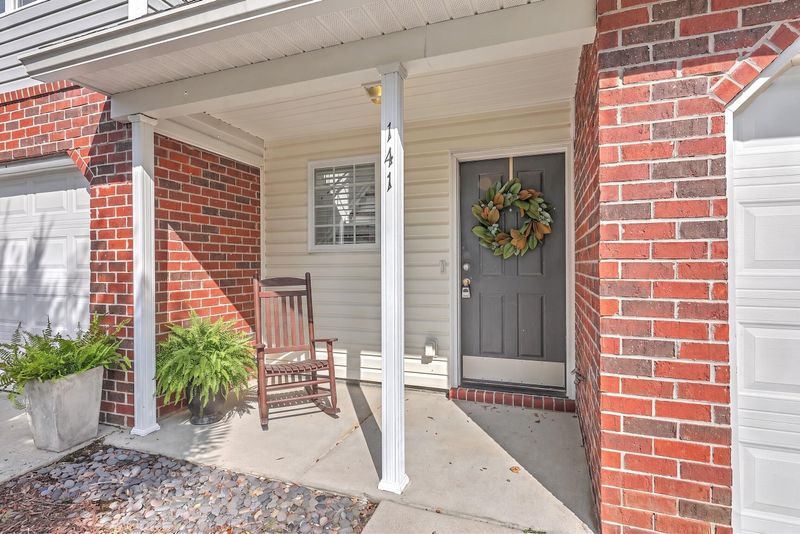 141 Darcy Ave, Goose Creek, SC 29445