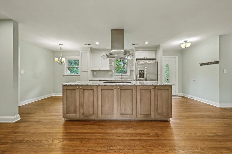 1510 Manor Blvd, Charleston, SC 29407