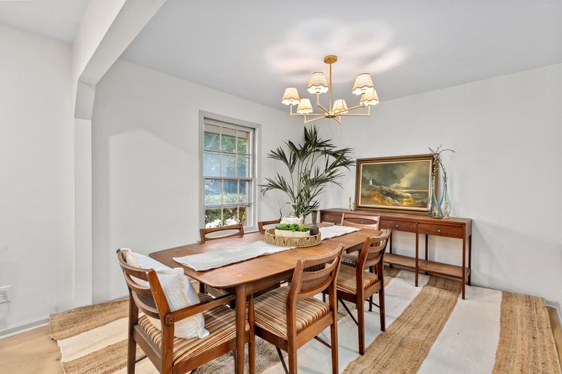 742 Leafwood Rd, Charleston, SC 29412