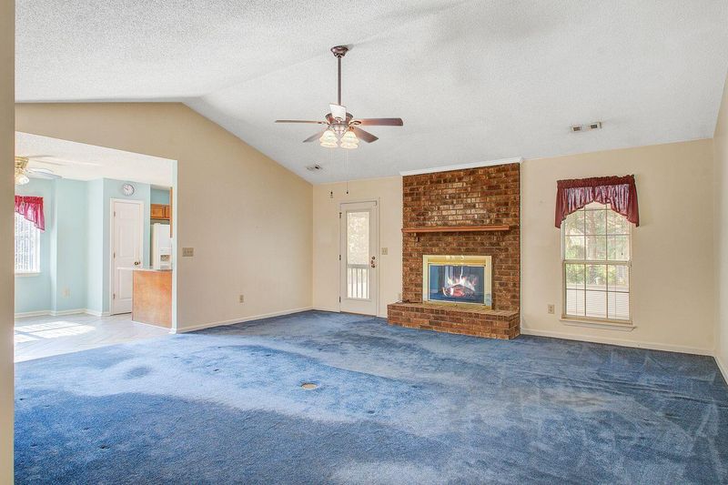 4901 Boykin Dr, North Charleston, SC 29420