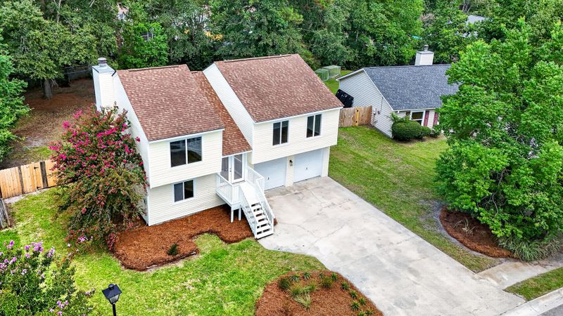 104 Foxfire Ct, Summerville, SC 29486